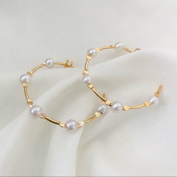 Pearl Beaded Hoops - Picture 4 of 9
